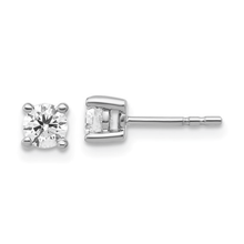 Load image into Gallery viewer, elegant solitaire studs, diamond solitaire studs, lab grown diamond earrings