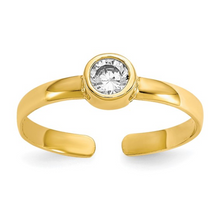 Load image into Gallery viewer, 10k Gold CZ Toe Ring For Women