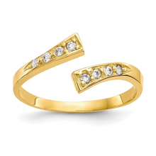 Load image into Gallery viewer, 10k Yellow Gold Cubic Zirconia Toe Ring