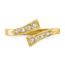 Load image into Gallery viewer, 10k Yellow Gold Cubic Zirconia Toe Ring