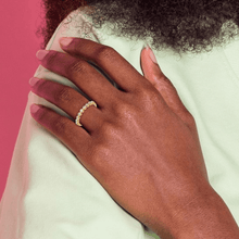 Load image into Gallery viewer, elegant eternity ring design