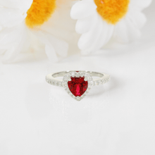 Load image into Gallery viewer, halo style solitaire ring