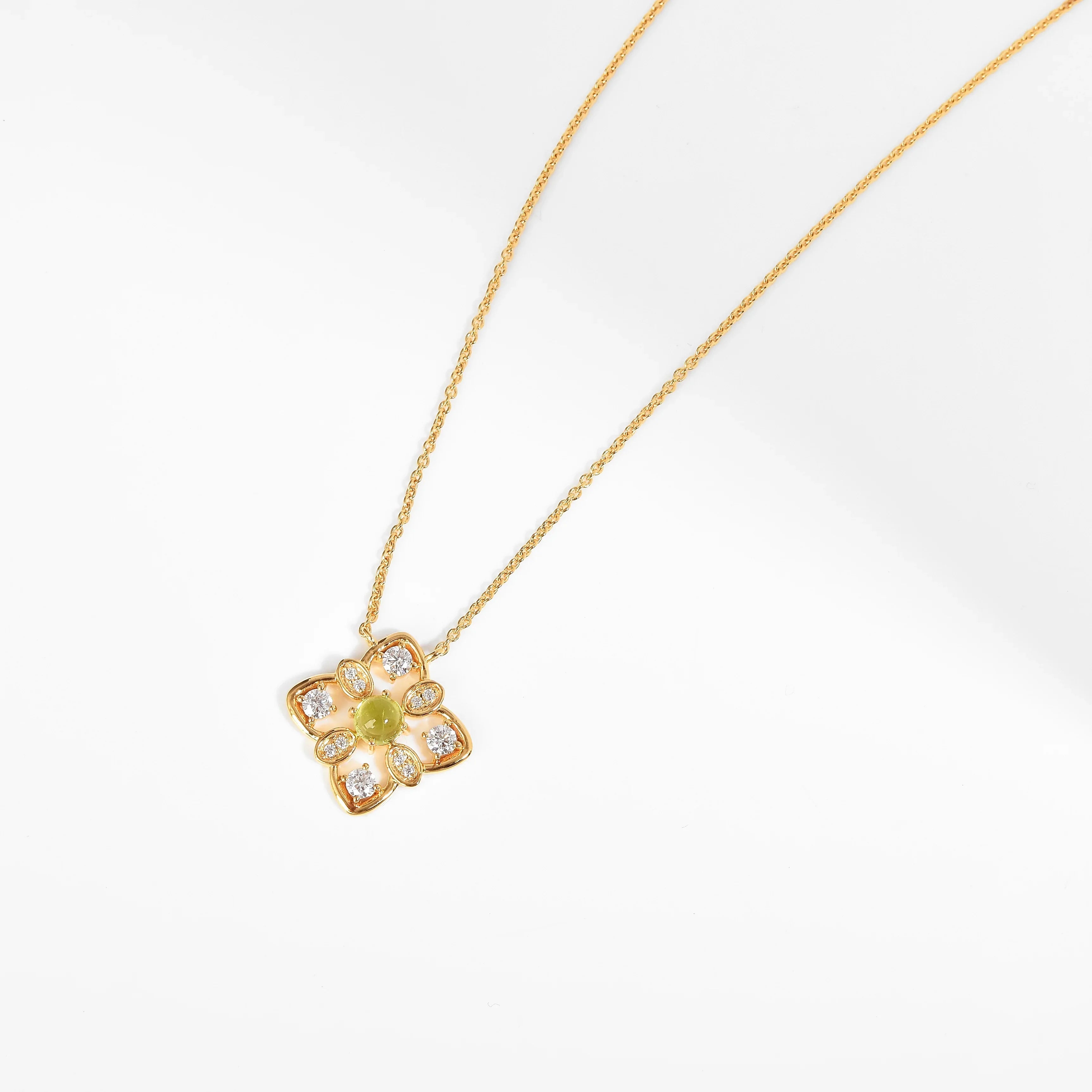 Sterling Silver Peridot Quatrefoil Pendant Necklace Fine Color Jewels