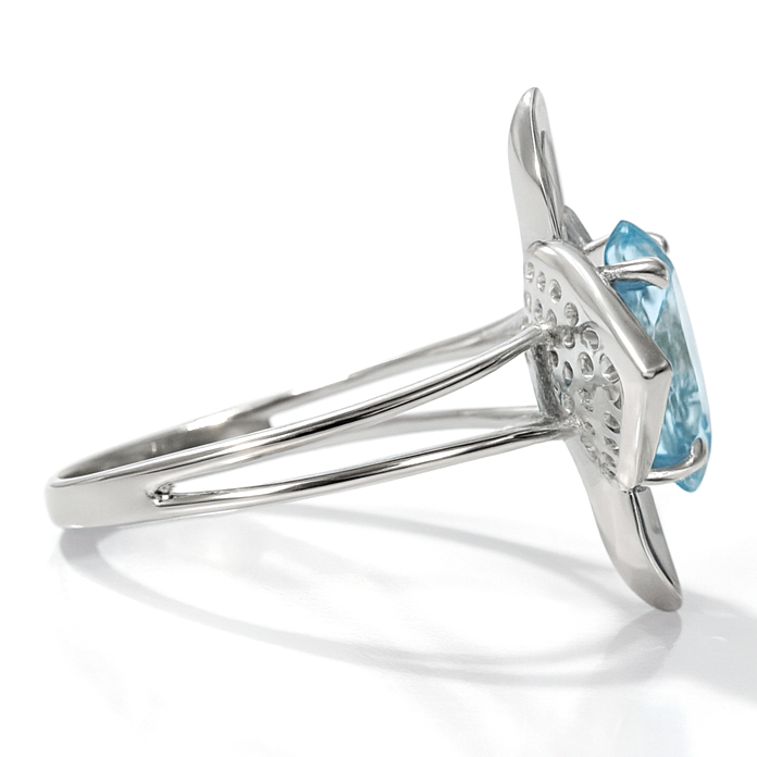 Natural Sky Blue Topaz Flower Ring Silver