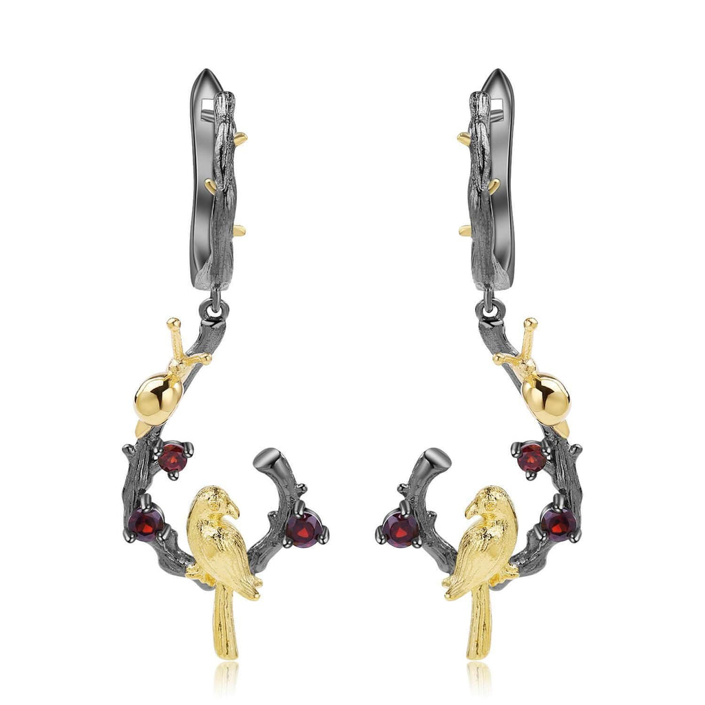 Exotic Nature Inspired Garent Gold Plated Robin Earrings.
$ 50 - 100, Garnet, Red, Round, 925 Sterling Silver, 925 Sterling Silver Ð Gold Plated Yellow, Dangle, Drop