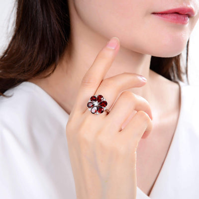 Signature Sterling Silver Blooming Garnet Ring.
$ 50 - 100, Garnet, Red, Pear, 925 Sterling Silver, Fashion, Cocktail
