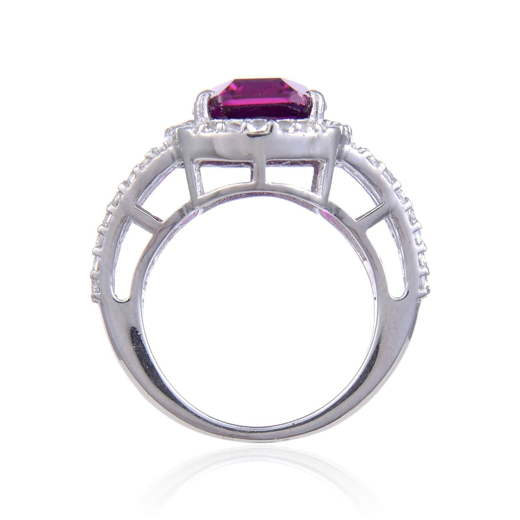 Signature Cushion Created Purple Sapphire Ring.
$ 100 Ð 150, Lab Created Purple Sapphire, Purple, White, White Topaz, 925 Sterling Silver, 6, 7, 8, Fashion