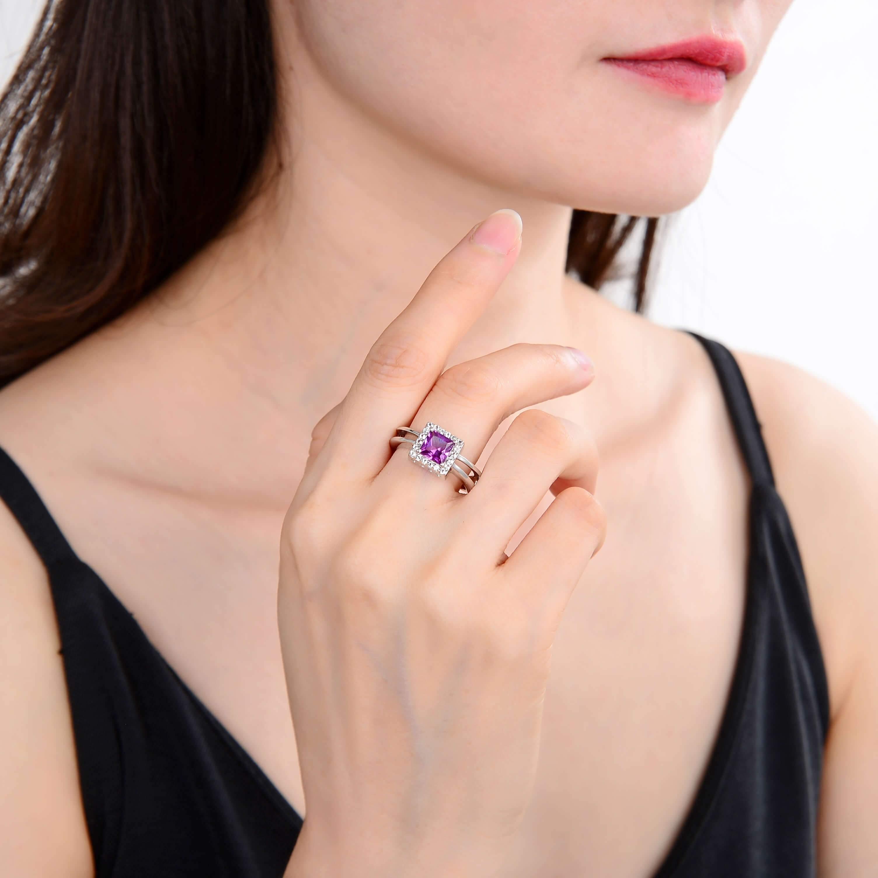 Classic Created Purple Sapphire Halo Ring.
$ 50 - 100, Lab Created Purple Sapphire, Purple, Square, White, White Topaz, 925 Sterling Silver, 6, 7, 8, Halo
