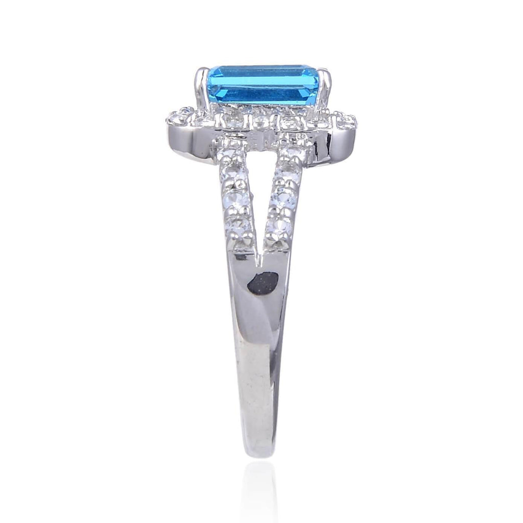 Sterling Silver Blue Topaz Ring accentd with White Topaz.
$ 50 – 100, 6, 7, 8, Blue, Emerald Cut/Octagon, Blue Topaz, White Topaz, 925 Sterling Silver, Fashion