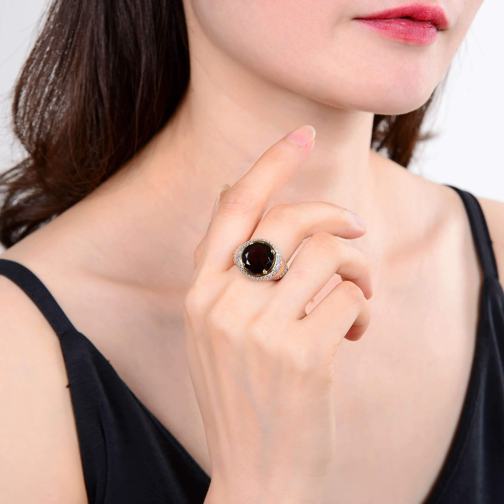 Fancy Sterling Silver Smokey Quartz with White Topaz Ring.
$ 100 – 150, 6, Oval, Round, Smoky Quartz, Brown, White, White Topaz, 925 Sterling Silver, Statement 